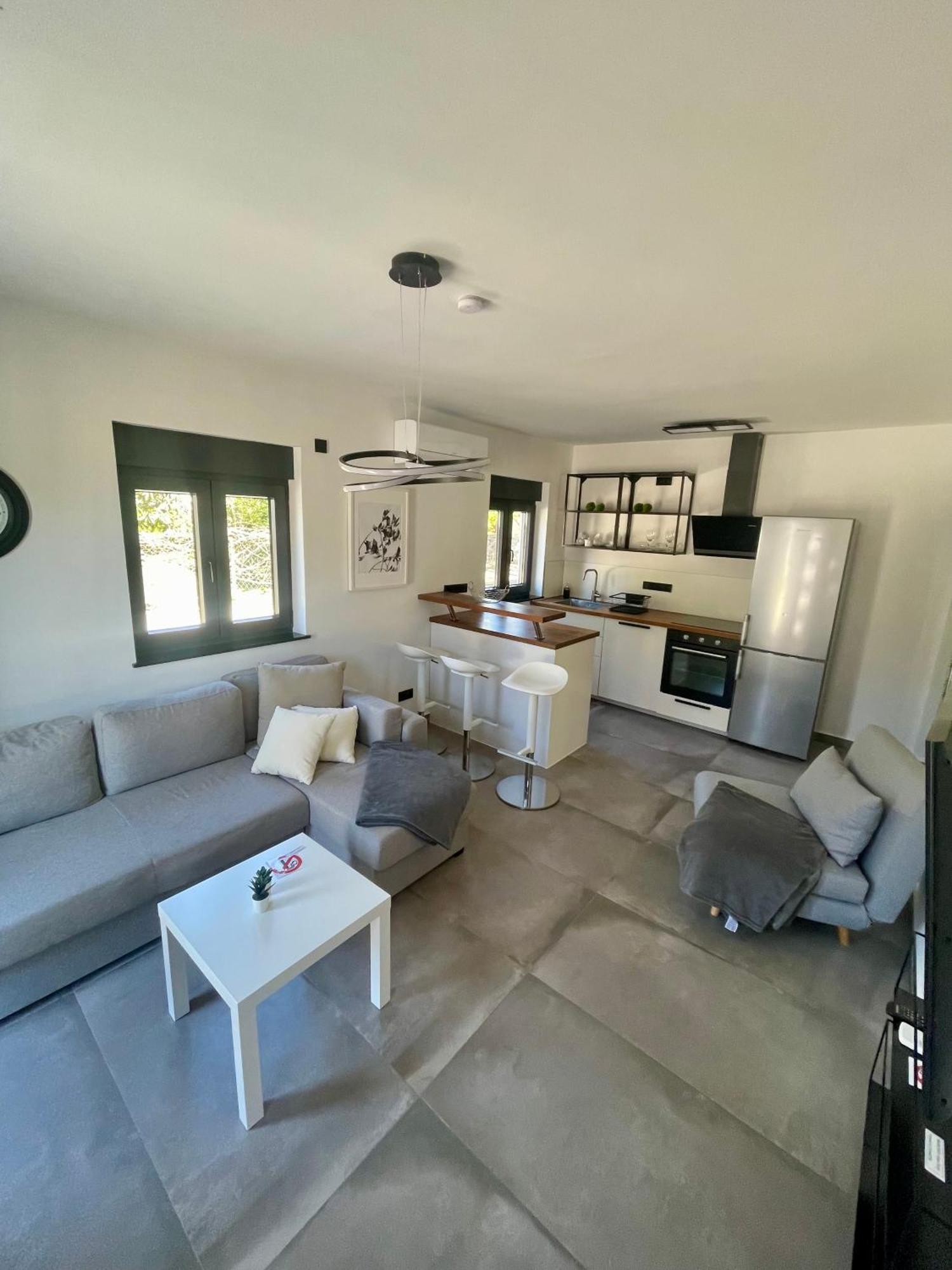 Enna Apartment C Perfect Location ميدولين المظهر الخارجي الصورة