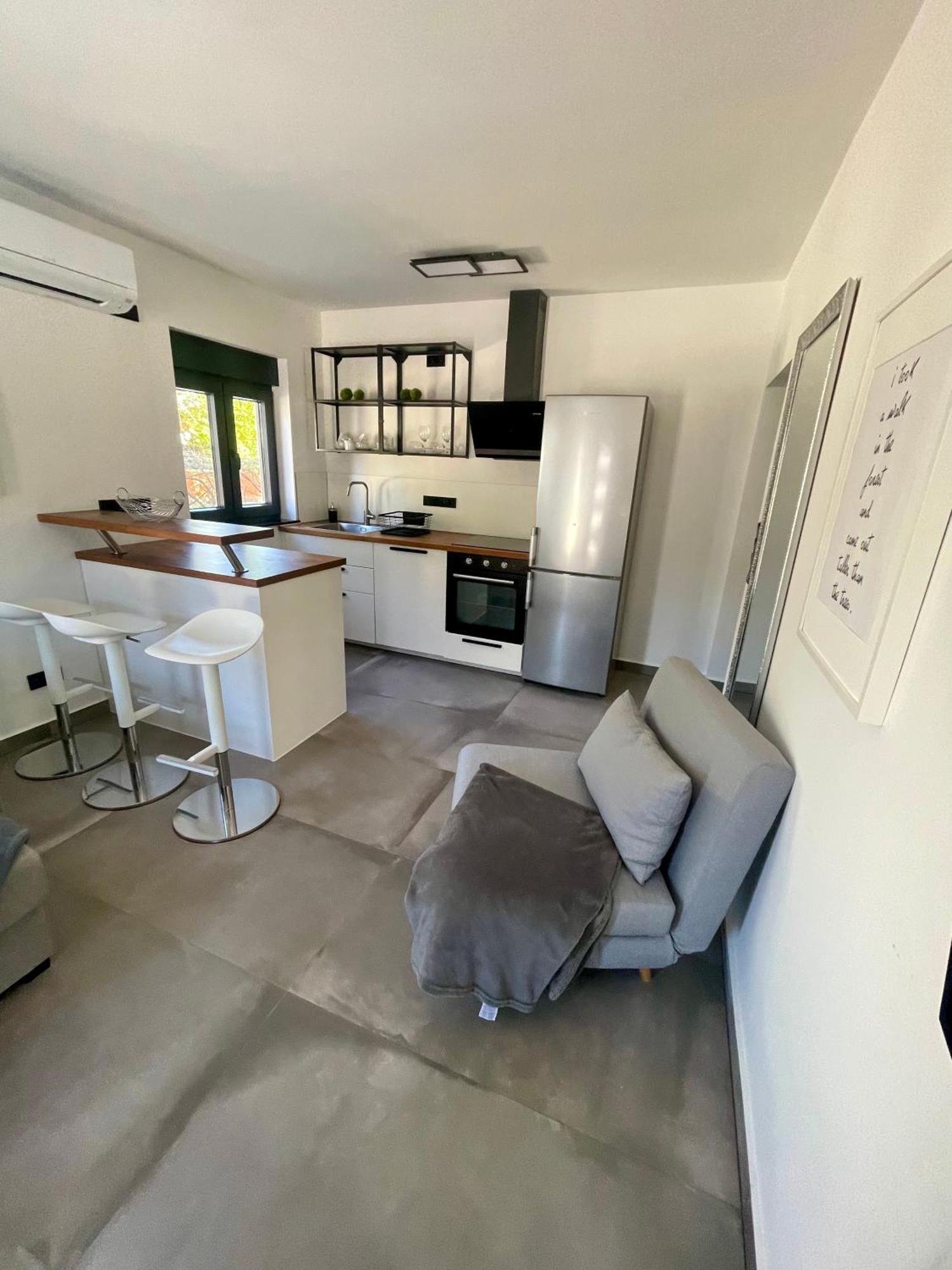 Enna Apartment C Perfect Location ميدولين المظهر الخارجي الصورة